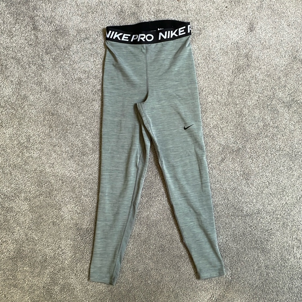 Nike Pro leggings, very gently used. Gray. Size XS.